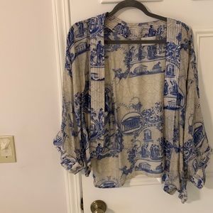 One hundred stars boxy silky kimono o/s